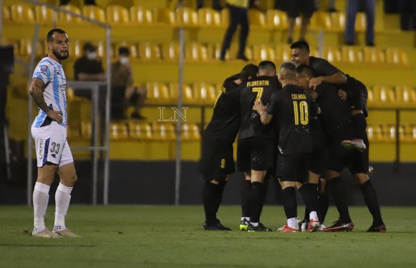 Guaraní golea a Guaireña y sigue siendo líder e invicto del Clausura