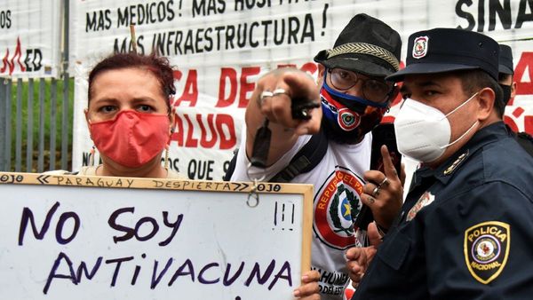 Por ahora, ni se habla de obligar a la gente a vacunarse contra el Covid