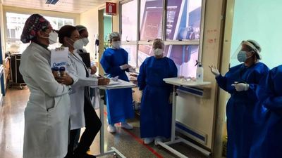 Para médicos en contingencia Covid,  no hay baja de guardia