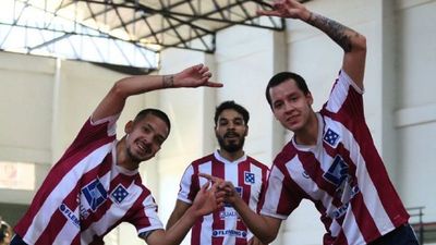 Hayes y Escurra ascienden a Prémium
