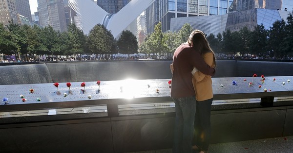 La Nación / EEUU honra a los 3.000 muertos del 11-S, bajo la sombra de Afganistán