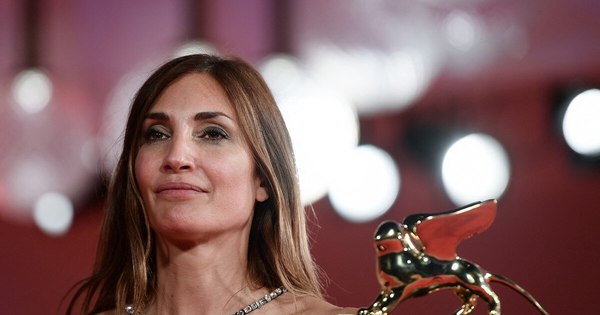 La Nación / Venecia otorgó el León de Oro al filme feminista “El acontecimiento”
