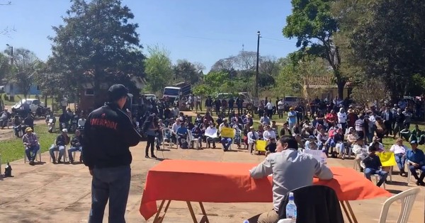 La Nación / Pobladores de Yrybucuá se manifestaron contra la ola de inseguridad