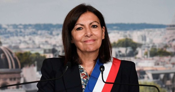 La Nación / Anne Hidalgo, la hija de migrantes españoles que aspira al Elíseo