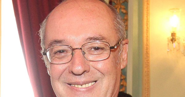 La Nación / Bernardino Cano Radil fallece en Cuba a causa del Covid