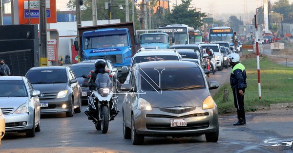 La Nación / Registro lleva matriculados 2.636.906 automotores