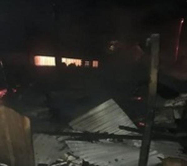 CDE: Un hombre prendió fuego a una casa - Paraguay.com
