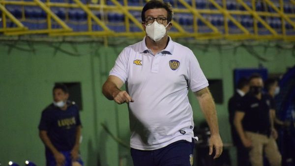 Alfredo Berti dejó la conducción técnica de Luqueño