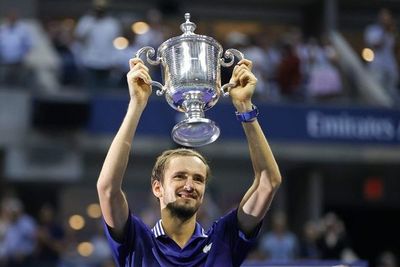 Medvedev derrota a Djokovic y gana el US Open - Tenis - ABC Color