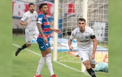 Crónica / Júnior Alonso marcó un gol para Mineiro