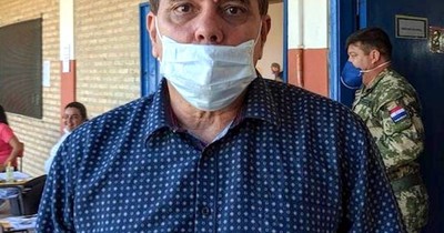 La Nación / Docentes advierten sobre una huelga indefinida en octubre