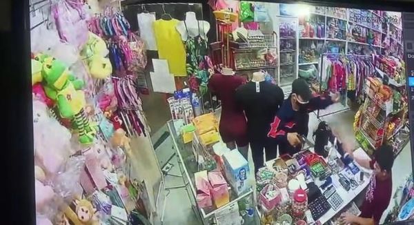 Balacera durante asalto en Ñemby deja un policía herido - Nacionales - ABC Color