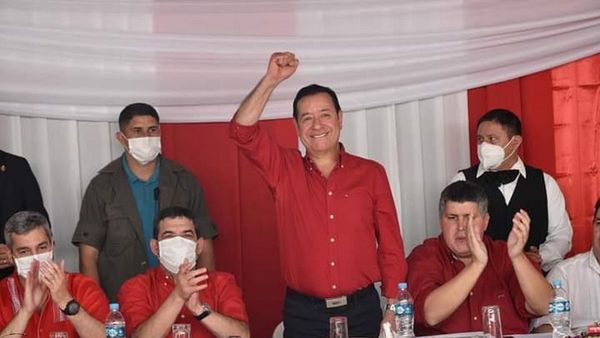 Marito hace campaña con Cuevas y Samaniego, pese a antecedentes