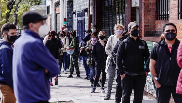Oposición argentina saca ventaja en primarias, según conteo provisional