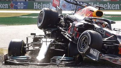 Ricciardo triunfa en Monza en una carrera incidentada