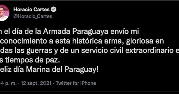 La Nación / Ex presidente Cartes saludó a la Armada Paraguaya en su día