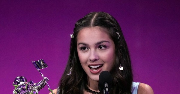 La Nación / Lil Nas X y Olivia Rodrigo triunfan en los MTV Video Music Awards