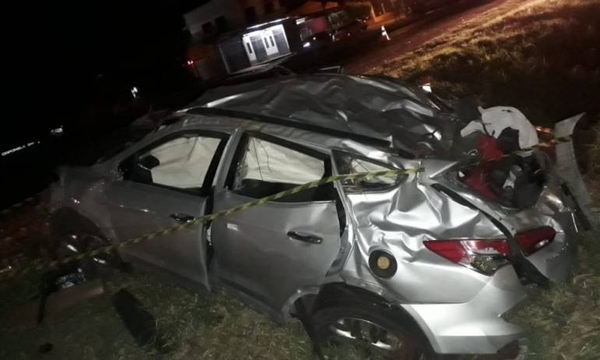 Diario HOY | Borrachos ocasionan fatal accidente: se fugaron con conservadoras y botellas de cerveza