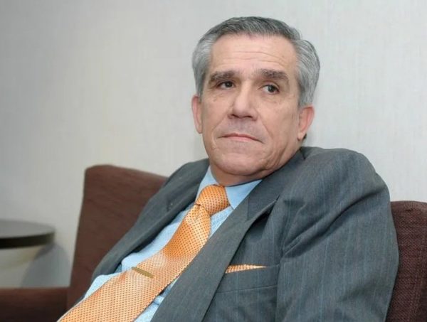En Aduanas "todos se lavan las manos" · Radio Monumental 1080 AM