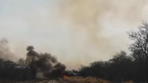 Fuego arrasa con parte de una estancia en Carmelo Peralta