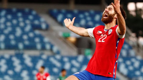 Chile podrá contar con Brereton para enfrentar a Paraguay