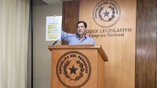 Arévalo retruca a director de Aduanas: lo acusa por robo de US$ 3 millones en mercaderías - ADN Digital