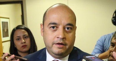La Nación / Senador espera que se den cambios en la ley de Aduanas ante graves denuncias de Arévalo