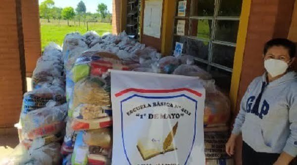 Caazapá: Continúa la entrega de Kits de alimentos en 3 de Mayo - Noticiero Paraguay