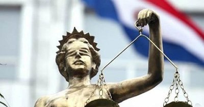 La Nación / Inventan gremio de abogados para “defender” a jueza suspendida