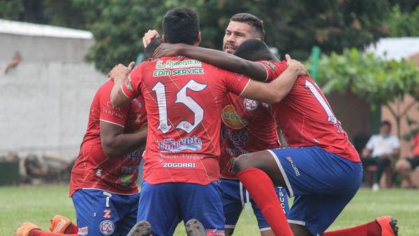 Colegiales, muy cerca del ascenso en la Tercera División