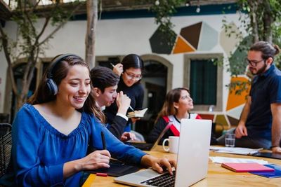 Innovación: Generan oportunidades laborales para 57.000 jóvenes y preparan nueva edición de foro de emprendedores - MarketData