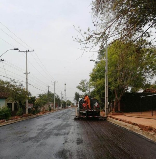 Continúa instalación de red de alcantarillas en zona céntrica de San Ignacio