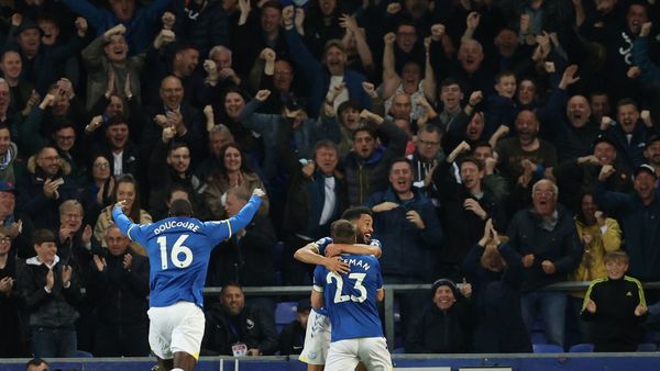 Everton mantiene el invicto en la Premier