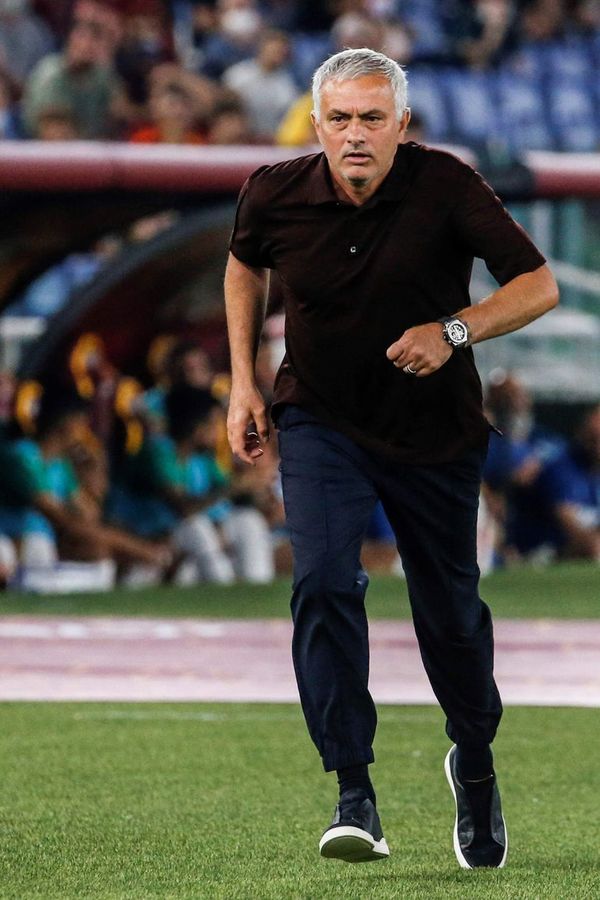 Idilio de Mourinho con la afición de Roma - Fútbol - ABC Color