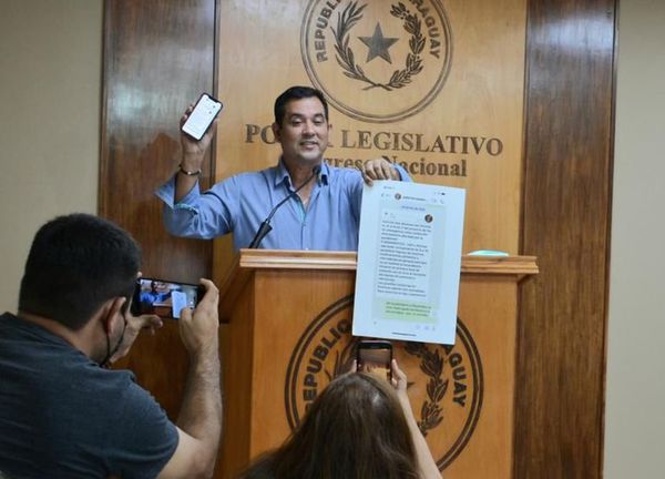 Arévalo contraataca y denuncia a director de Aduanas por supuestos pedidos en el presupuesto - Nacionales - ABC Color