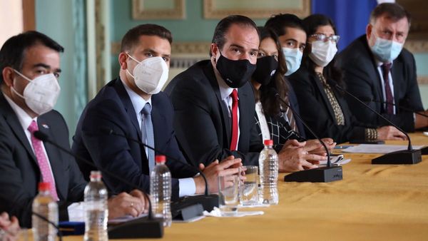 Titular del BID habla de prudente manejo fiscal de Paraguay