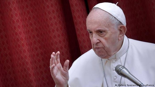 Diario HOY | El papa: No reduzcamos la cruz a un símbolo político