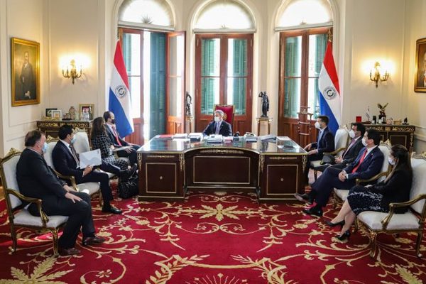 Presidente del BID destacó que Paraguay se distingue por su capital humano en la región