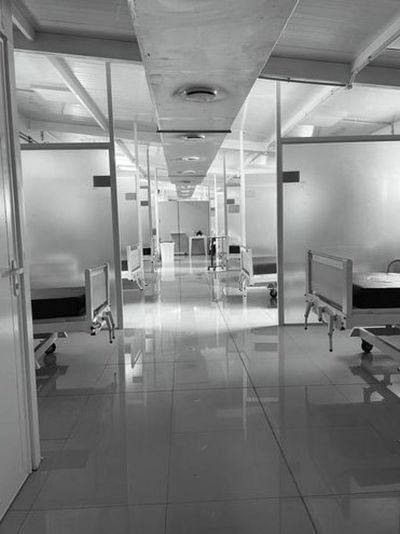 Festejan ausencia de pacientes en bloque covid-19 del Hospital Nacional