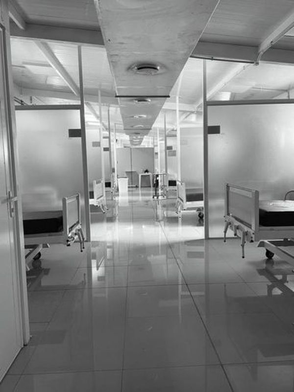 Festejan ausencia de pacientes en bloque covid-19 del Hospital Nacional