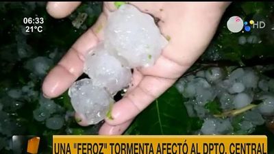 Fuerte temporal con granizada deja destrozos en Central
