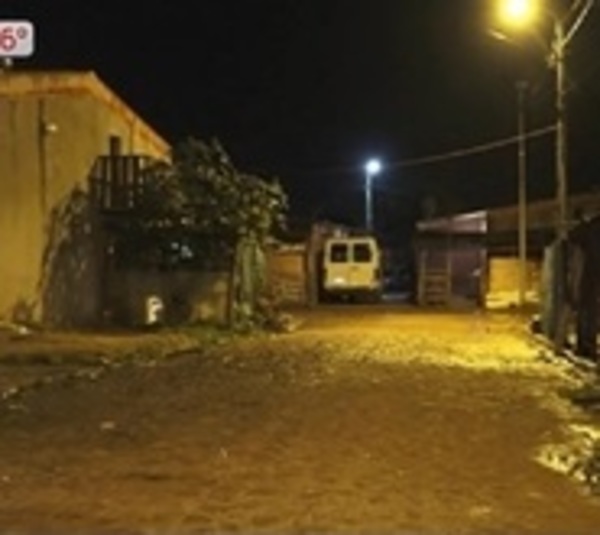 Enfrentamiento a tiros deja herido en refugio de la SEN - Paraguay.com