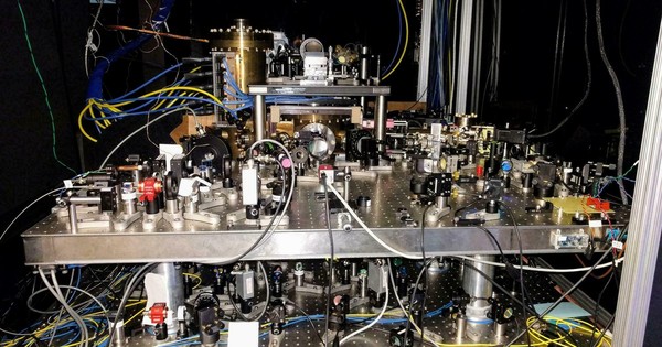 La Nación / El reloj más preciso del mundo sondea el tejido del espacio-tiempo