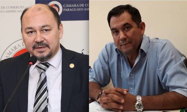 Senador y director de Aduanas se enzarzan en denuncias de corrupción