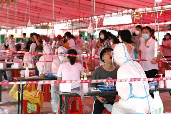 China confinó una ciudad de cinco millones de habitantes por un brote de Covid-19 entre escolares - .::Agencia IP::.