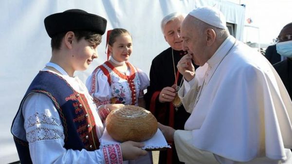 Francisco pidió que el cristianismo no se transforme en un símbolo político