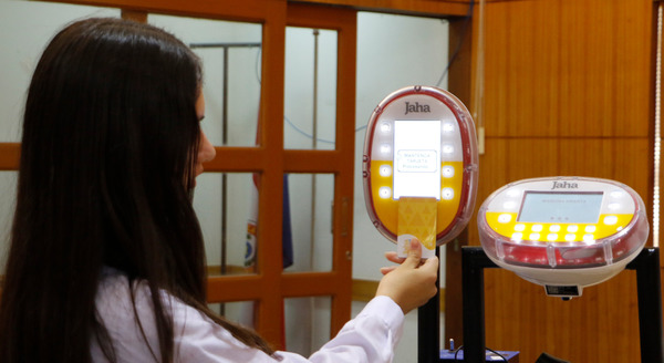 MEC prosigue entrega de tarjetas de billetaje electrónico a estudiantes - .::Agencia IP::.