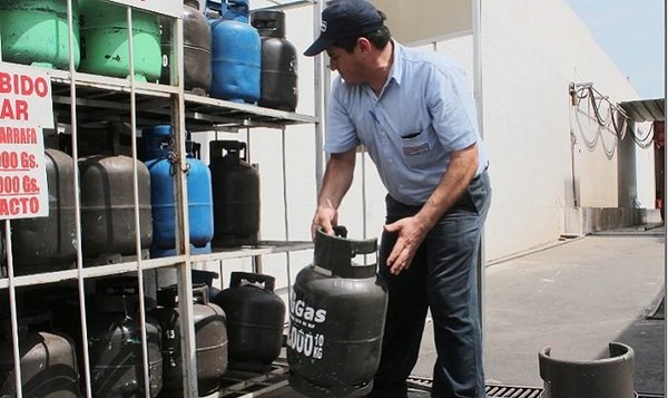 Crónica / El bolsillo se incendia con la nueva suba del gas