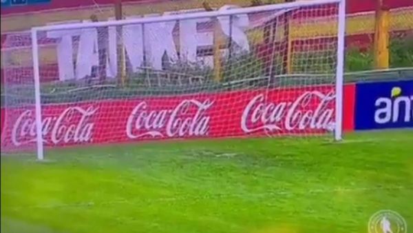 Insólito: Dio la orden para jugar y faltaba un arquero