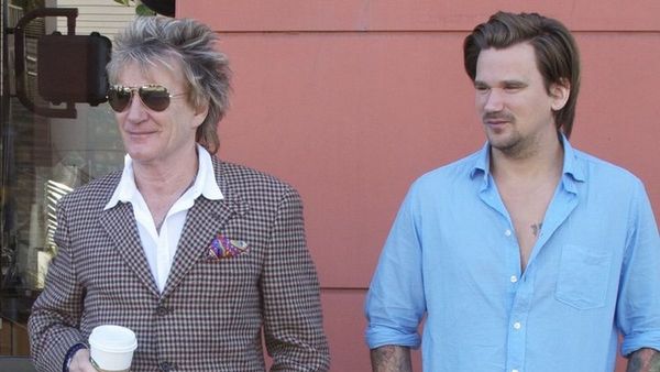 Entérate: Rod Stewart y su hijo se libran de juicio